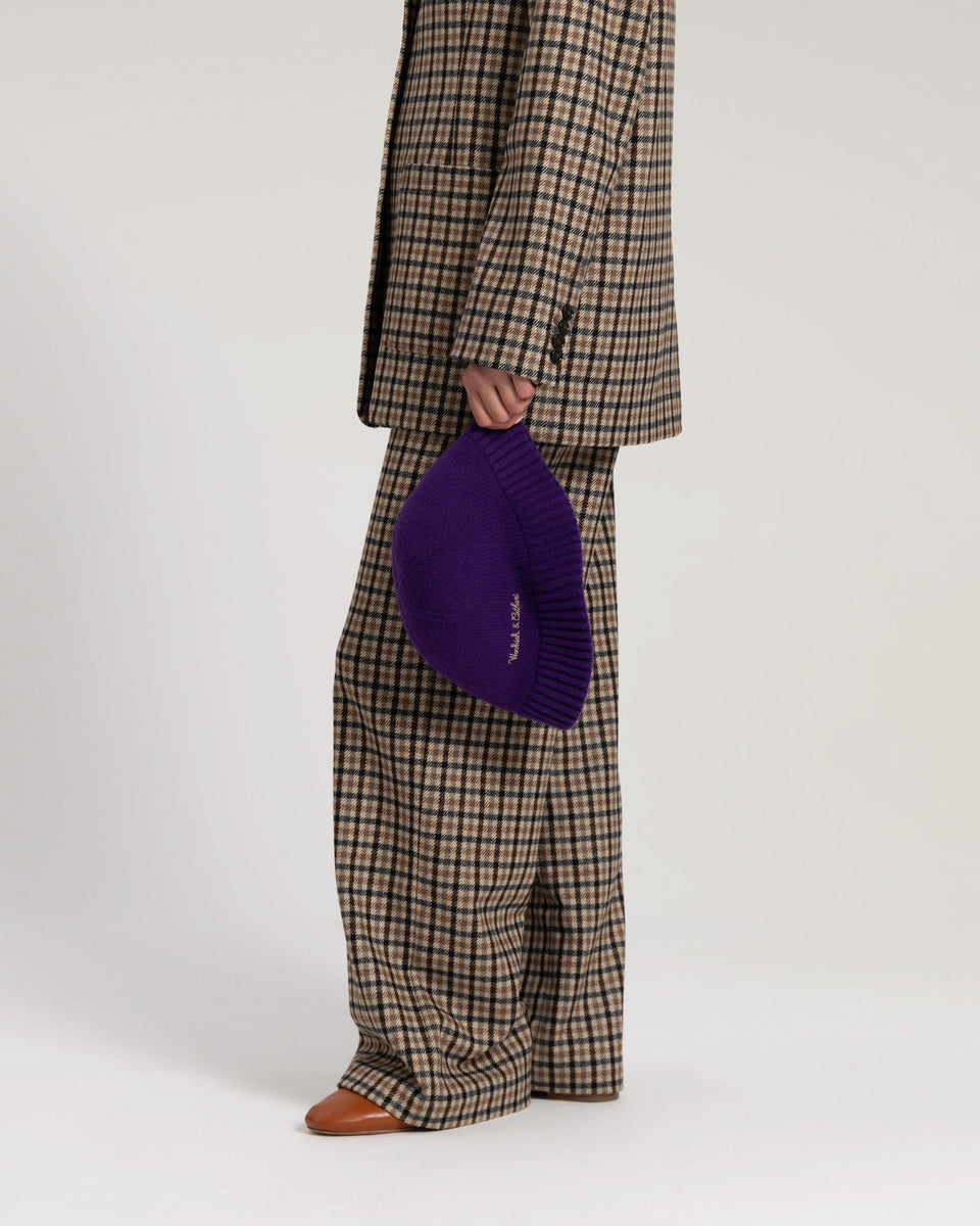 DC Knitted Bucket Hat Purple
